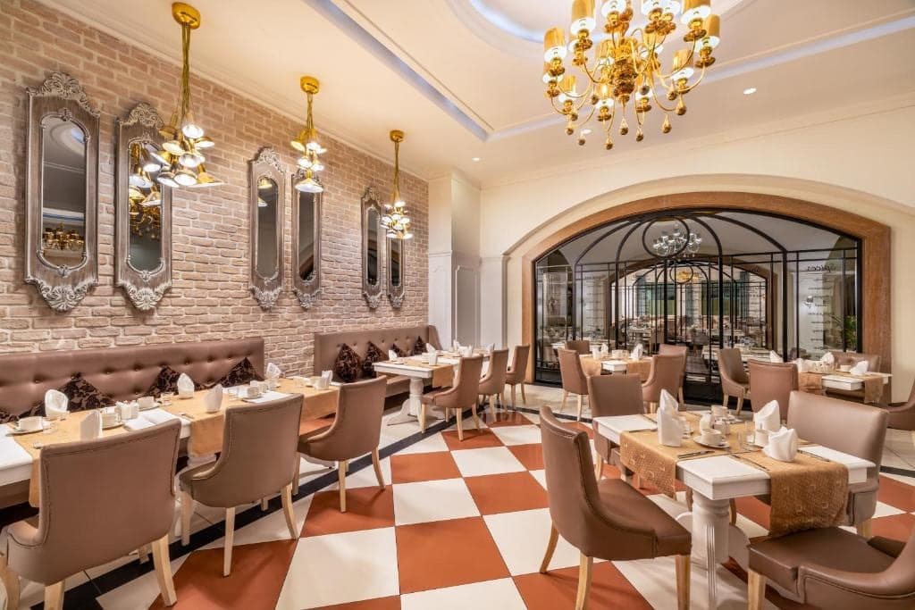 Delphin Imperial Lara photo 5